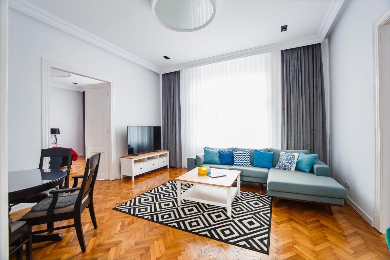 Spacious Riverviews Apartment Near Piata Unirii Oradea Εξωτερικό φωτογραφία