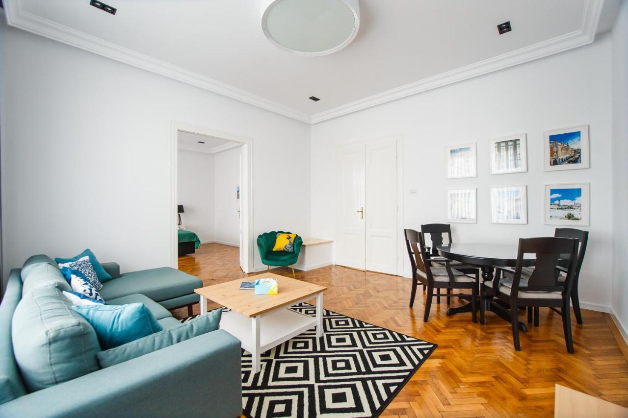 Spacious Riverviews Apartment Near Piata Unirii Oradea Εξωτερικό φωτογραφία